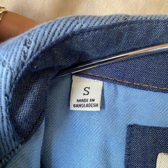 Jach’s Girlfriend Blue Quilted Jacket with Button Closure Oversized Fit Small - Picture 9 of 9